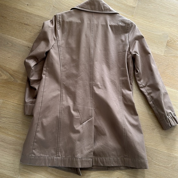 J. Crew Classic Tan Double-Breasted Women's trench Coat - Picture 8 of 11